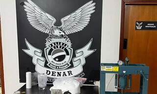 Preso foi cooptado para ligar policiais aos compradores de droga desviada Preso foi cooptado para ligar policiais aos compradores de droga desviada