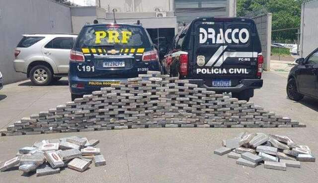 Mais de meia tonelada de drogas que deveria sair das ruas voltou ao tr&aacute;fico