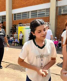 Jovens transformam evento católico em “balada gospel” com música e muita cor Jovens transformam evento católico em “balada gospel” com música e muita cor