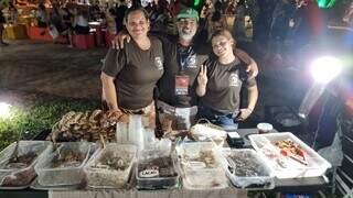 Com vista privilegiada, feira estreia com a Lagoa Itatiaia lotada