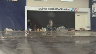&ldquo;A gente avisou&rdquo;: moradores reclamam de problemas ap&oacute;s novo Centro POP