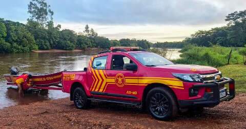 Pescador encontra corpo de homem boiando em rio