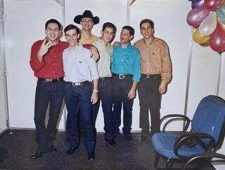 Fotos levam Alma Serrana de volta &agrave; fita K7 e bailes com 3 mil pessoas