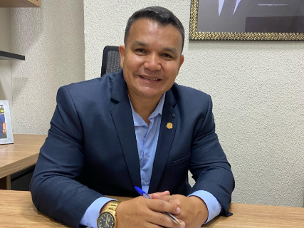 Vereador preso por acidente e suspeita de suborno ganha liberdade
