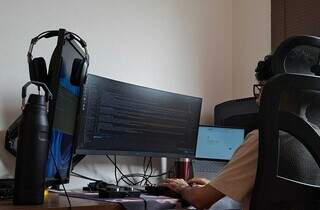 Sem sair de MS, profissionais disputam vagas em empresas de fora Sem sair de MS, profissionais disputam vagas em empresas de fora