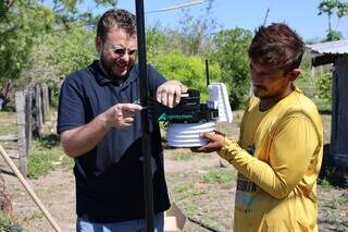 Com sensação de 50 °C, agricultores mudam rotina em assentamento Com sensação de 50 °C, agricultores mudam rotina em assentamento