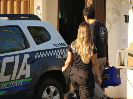 Furto &agrave; casa de coronel tem suspeito preso e espingarda recuperada