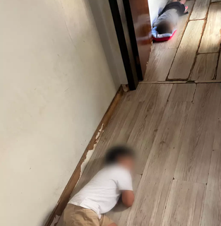 Após denúncias de maus-tratos, polícia e MP fazem buscas em creche particular Após denúncias de maus-tratos, polícia e MP fazem buscas em creche particular