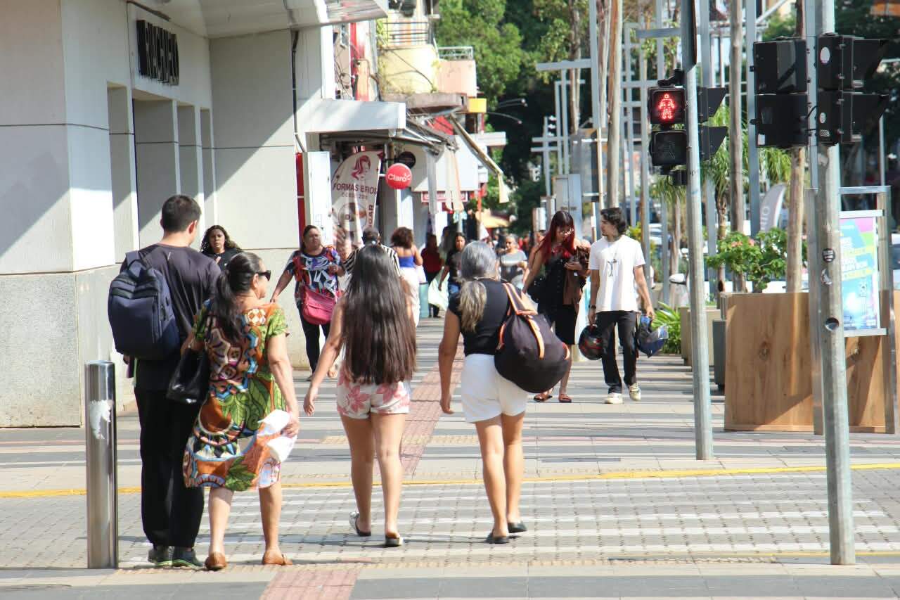 No Centro, fazer xixi depende de uma compra ou de uma porta amiga