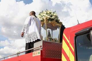 Festa da Padroeira terá novena, churrasco, bênçãos e carreata por Campo Grande Festa da Padroeira terá novena, churrasco, bênçãos e carreata por Campo Grande