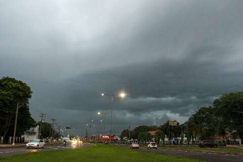 Outubro come&ccedil;a com chuva e temperaturas mais amenas em MS