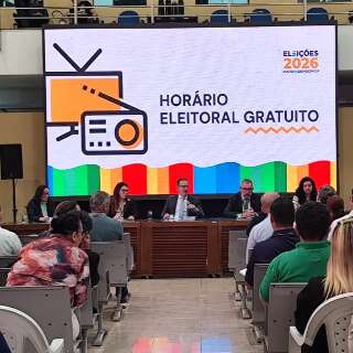 R&aacute;dio e TV encerram propaganda eleitoral hoje, mas campanha na rua continua