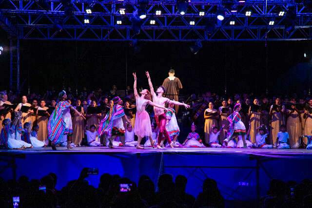 Moinho transforma lembran&ccedil;as de inf&acirc;ncia em espet&aacute;culo de m&uacute;sica e dan&ccedil;a