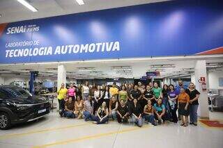 Aos 31 ou 64, elas aprendem a se virar com o próprio carro