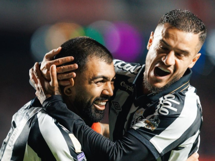 Gabigol marca duas vezes na virada do Santos sobre o S&atilde;o Paulo