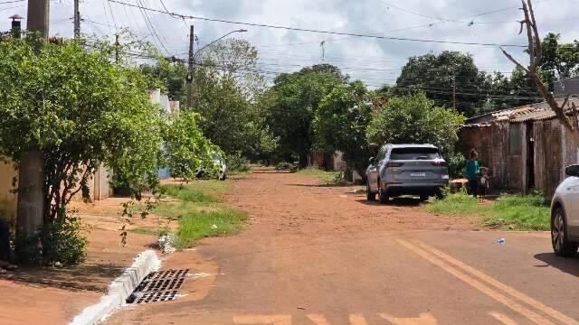 Prefeita autoriza in&iacute;cio de obras de R$ 22 milh&otilde;es para asfaltar 43 ruas