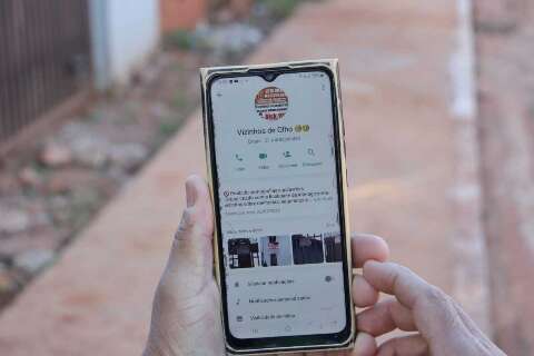 Contra inseguran&ccedil;a, grupos de WhatsApp viram rede de apoio entre vizinhos