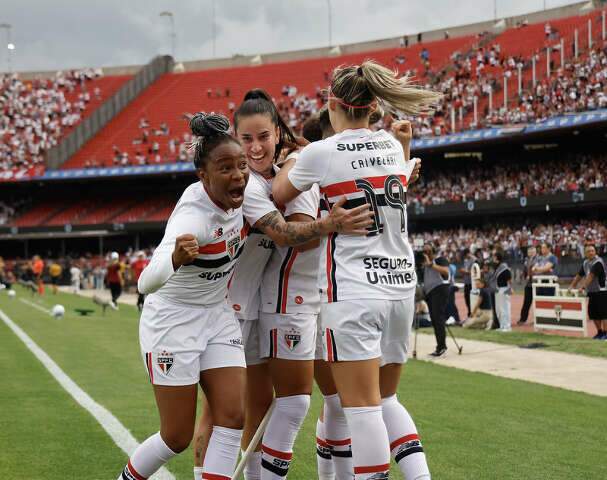 S&atilde;o Paulo segura Corinthians e conquista t&iacute;tulo do Brasileir&atilde;o Feminino