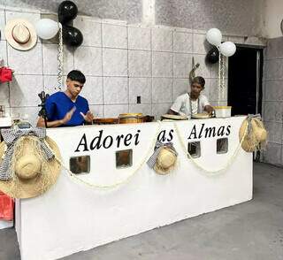 Galinhada e bingo viram &ldquo;tijolos&rdquo; para construir nova tenda de Xang&ocirc; 