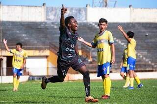 Pantanal vence time de Dourados e fica perto da semifinal do Sub-17 Pantanal vence time de Dourados e fica perto da semifinal do Sub-17