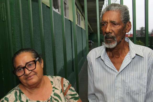 Com &ldquo;jeitinho&rdquo;, Thelma convence Ant&ocirc;nio a votar: &ldquo;prova de vida&rdquo;