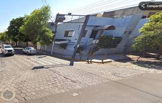Adolescente é encontrado inconsciente após ser espancado na saída de boate Adolescente é encontrado inconsciente após ser espancado na saída de boate
