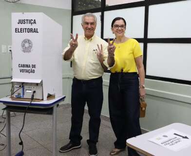 Reinaldo vota em Campo Grande e promete defender mudan&ccedil;as na reforma tribut&aacute;ria