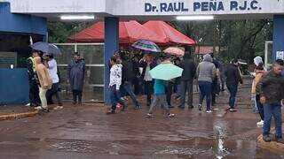 Com muita chuva, 70,1 mil eleitores vão às urnas em 257 seções de Ponta Porã Com muita chuva, 70,1 mil eleitores vão às urnas em 257 seções de Ponta Porã
