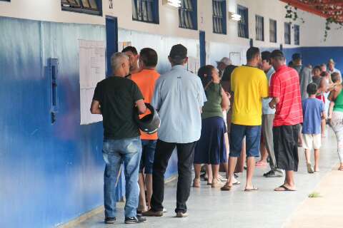 Eleitor que estiver na fila &agrave;s 16 horas ainda poder&aacute; votar 