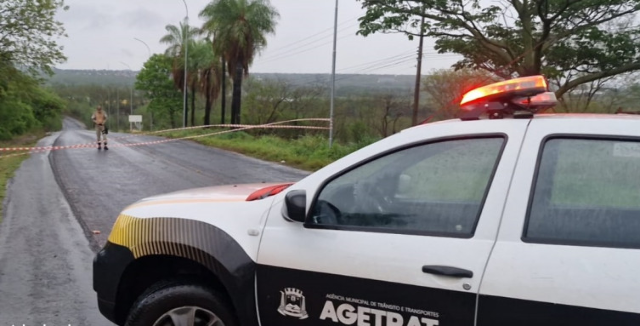 Enxurrada volta a interditar rodovia que d&aacute; acesso &agrave; Bol&iacute;via