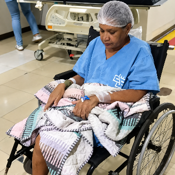 Com tumor no c&eacute;rebro e f&ecirc;mur quebrado, pacientes esperam cirurgia na Santa Casa
