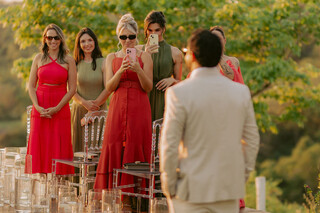 Casamento em mirante teve piano, pôr do sol e 10 convidados Casamento em mirante teve piano, pôr do sol e 10 convidados