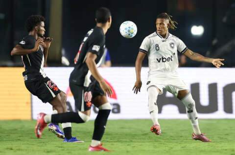 Campeonato Brasileiro volta com rodada cheia e tr&ecirc;s duelos de peso