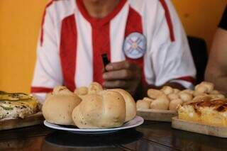 Com focaccia e galleta, padeiro resgata sabores do Paraguai Com focaccia e galleta, padeiro resgata sabores do Paraguai