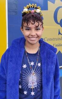 No Dia do Cabelo Maluco, Sofia leva Nossa Senhora Aparecida na cabeça No Dia do Cabelo Maluco, Sofia leva Nossa Senhora Aparecida na cabeça