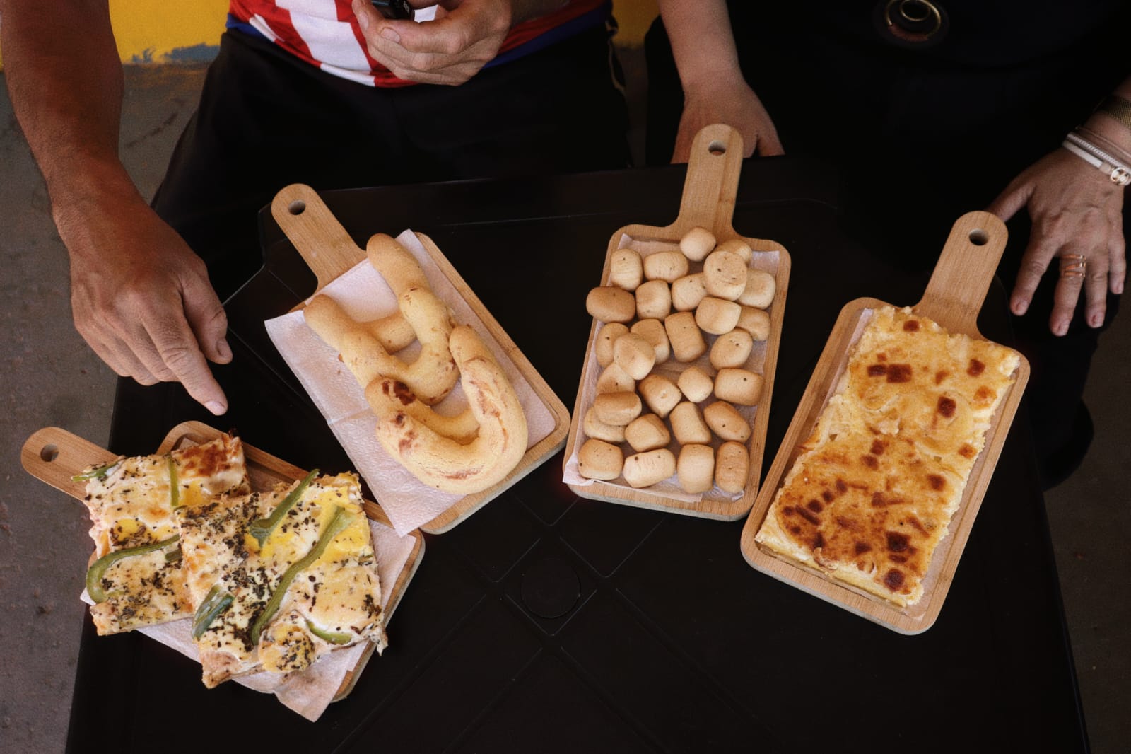 Com focaccia e galleta, padeiro resgata sabores do Paraguai