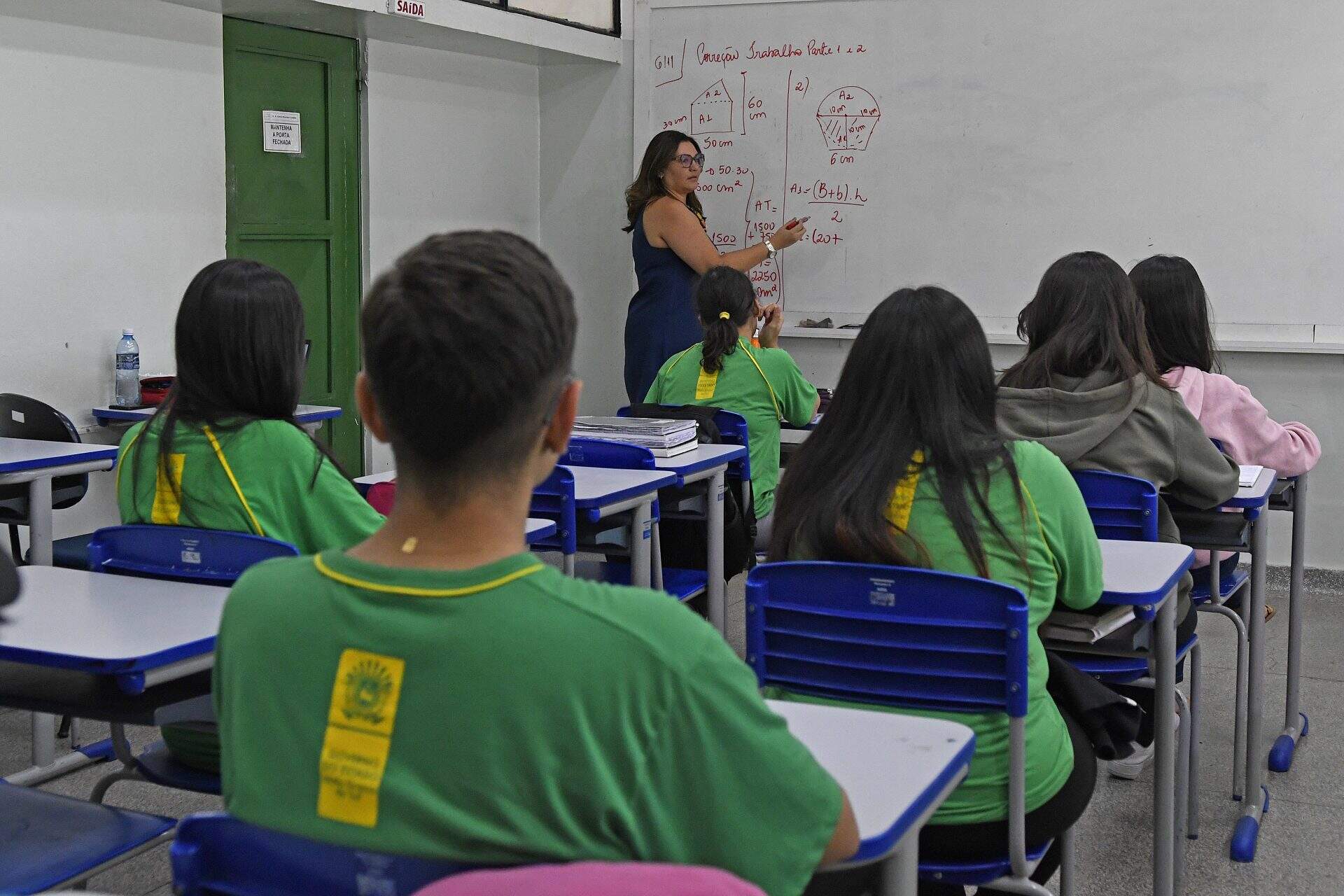 Concurso da SED com 2 mil vagas para professores será realizado em janeiro