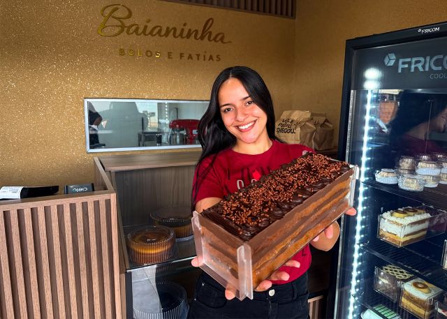 Tem gente atravessando a cidade só para provar as fatias da Baianinha
