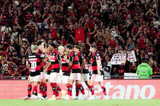 Brasileir&atilde;o tem Santos x Flamengo e Palmeiras x Bahia nesta noite