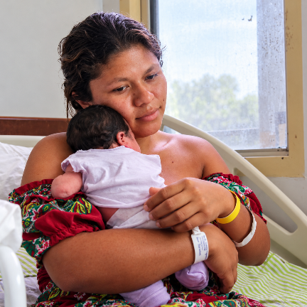Na jornada da vida, gestantes perambulam por estradas para assist&ecirc;ncia ao parto