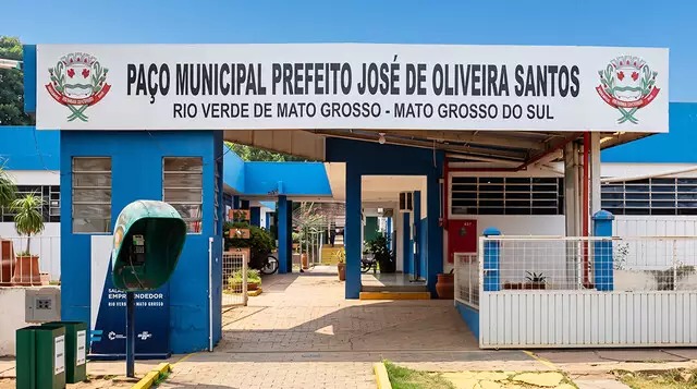 Concurso organizado por secretário que concorria a vaga é suspenso pela Justiça