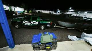 Dupla foge de abordagem e abandona carga de maconha em barco em Japor&atilde;