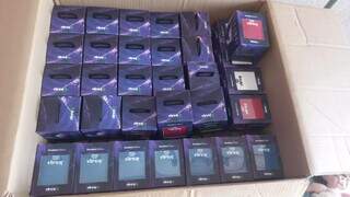 Para ajudar filhos a fazer amigos, mãe aposta em jogos de cartas Para ajudar filhos a fazer amigos, mãe aposta em jogos de cartas