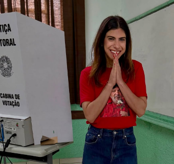 Casa de deputada de MS vira QG de jovens no "vira voto"