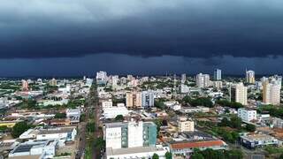 Nuvem cumulonimbus impede pouso e desvia avi&atilde;o da Latam para MT