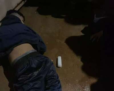 Ataque a tiros deixa jovem morto e irm&atilde;o ferido no Jardim Noroeste