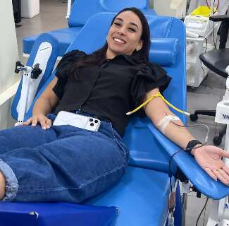 Jovens enfrentam medo de agulha e se mobilizam para doar sangue na Capital
