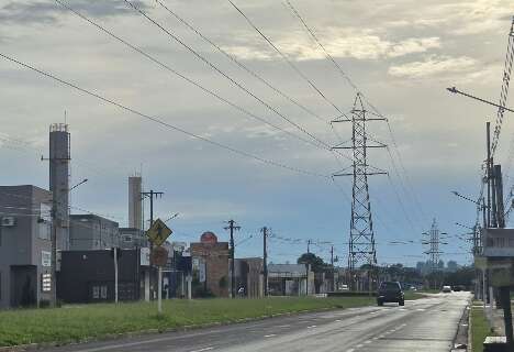 Frente fria mant&eacute;m tempo inst&aacute;vel e aumenta risco de temporais no s&aacute;bado