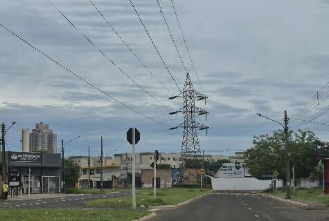 Frente fria mant&eacute;m MS sob alerta de tempestade neste domingo