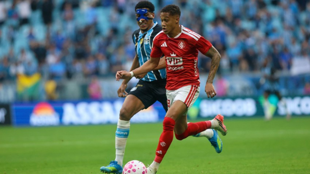 Gr&ecirc;mio busca empate no Gre-Nal, mas continua na zona de rebaixamento